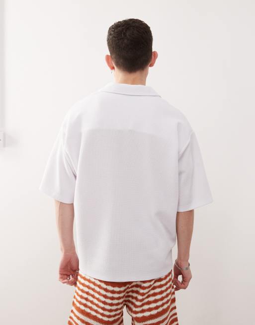 Reclaimed Vintage textured jersey short sleeve boxy resort shirt in white , 4 of 4