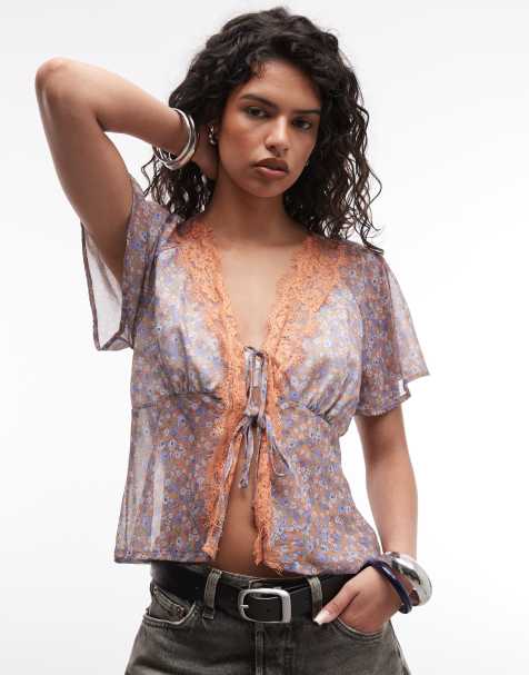 Reclaimed Vintage tie front tea top with lace in floral ditsy print - view 1