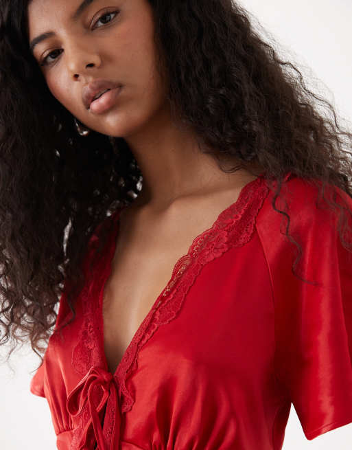 Reclaimed Vintage tie front top with lace trims in red satin, 4 of 4