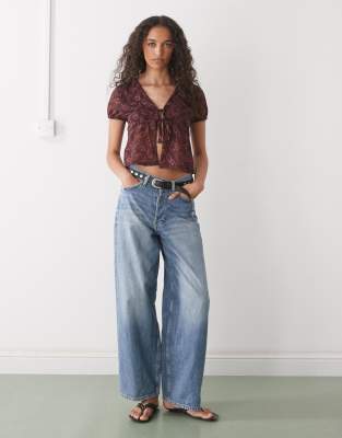 Reclaimed Vintage Tie Front V-neck Top