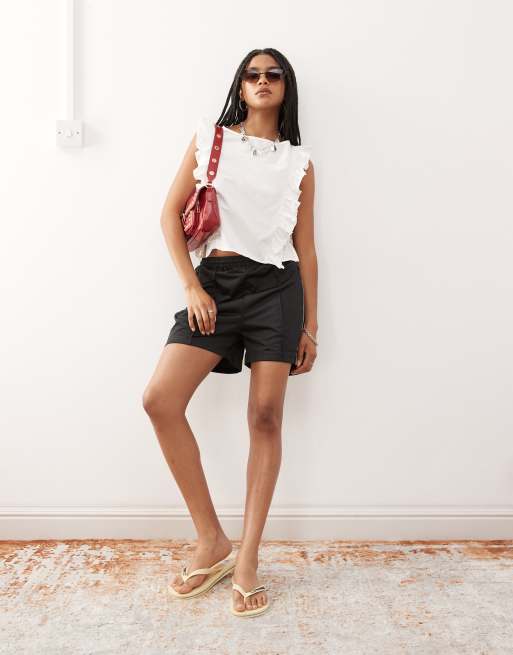 Reclaimed Vintage tie side top with ruffles in ivory