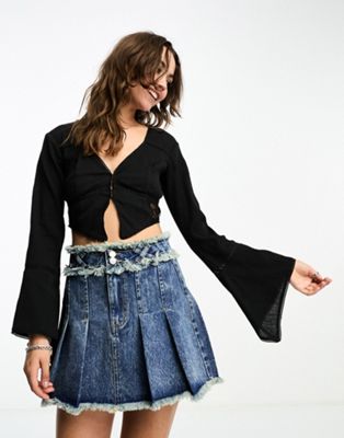 Reclaimed Vintage hook and eye corset top with lace details in black - ASOS Price Checker