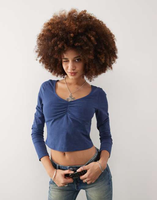 Reclaimed Vintage - Top a maniche lunghe blu navy slavato con scollo rotondo