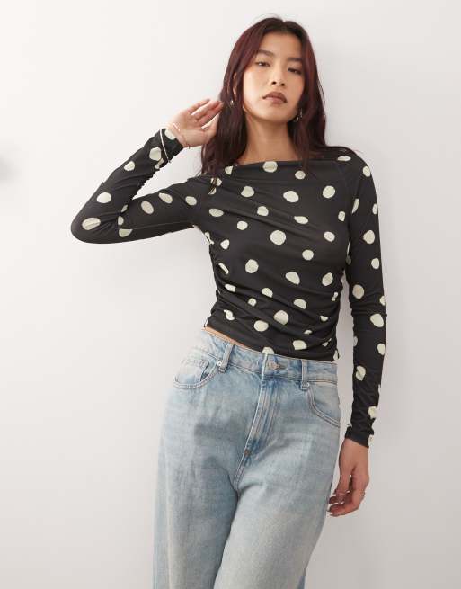 Reclaimed Vintage - Top a maniche lunghe nero e giallo a pois con arricciature laterali