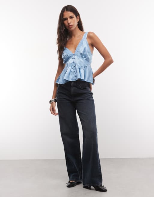 Reclaimed Vintage top da tè con pieghe cucite e bottoni in blu polvere, 2 di 4