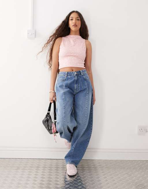 Reclaimed Vintage - Top senza maniche in pizzo rosa con allacciatura sul retro, 3 di 4