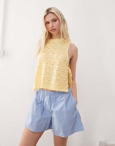 Reclaimed Vintage - Top senza maniche stile tabarro giallo latticello all'uncinetto - view 1