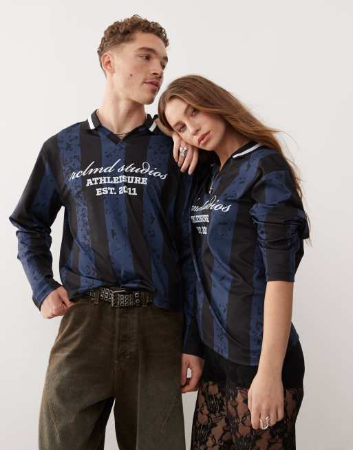 Reclaimed Vintage - Top unisex stile rugby a maniche lunghe color blu navy a righe con logo