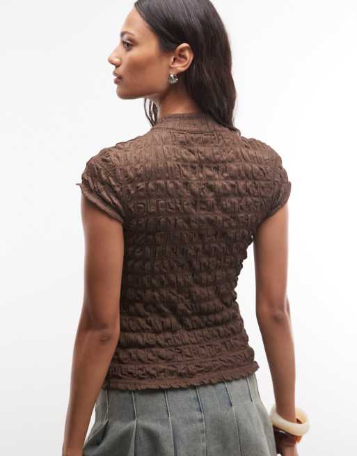 Reclaimed Vintage topp med mandarin-krage i smockad struktur, brun, 4 av 4