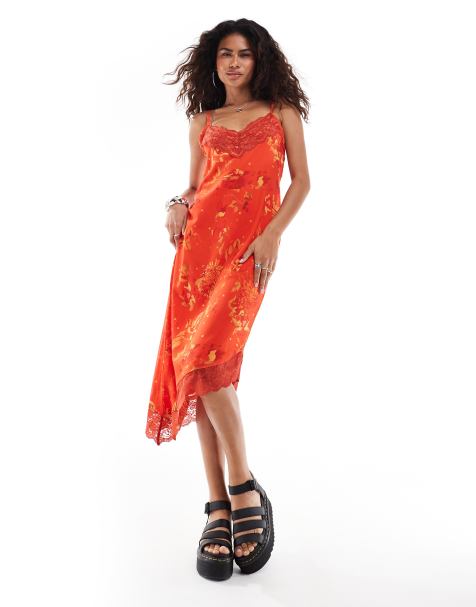 Reclaimed Vintage – Trägerkleid in Rot mit Spitzenbesatz - view 1