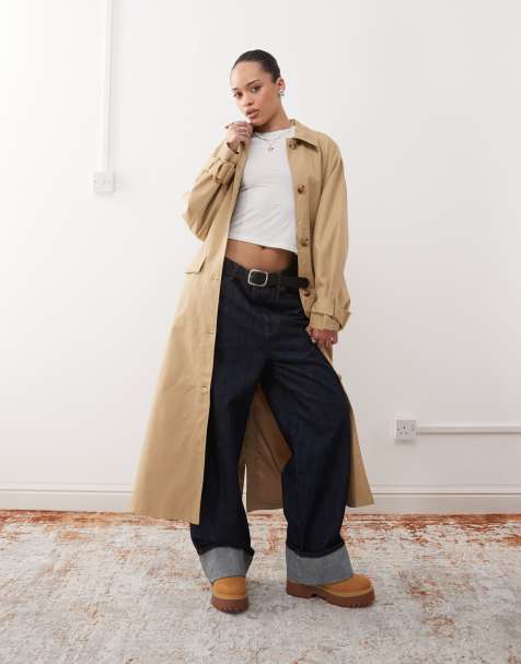Reclaimed Vintage - Trenchcoat met riem en capedetail in beige - view 1