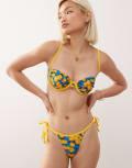 [Reclaimed Vintage] Reclaimed Vintage underwire bikini top with contrast binding in fruity lemon print-Multi 8 Lemon print