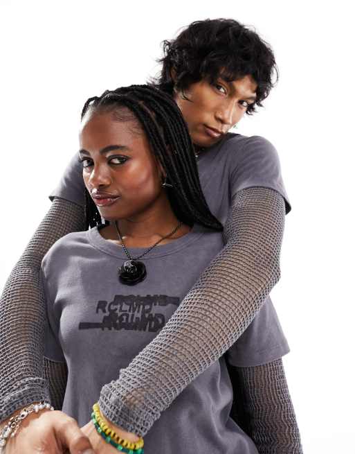 Reclaimed Vintage - Uniseks gelaagd grunge-T-shirt met visnetmouwen