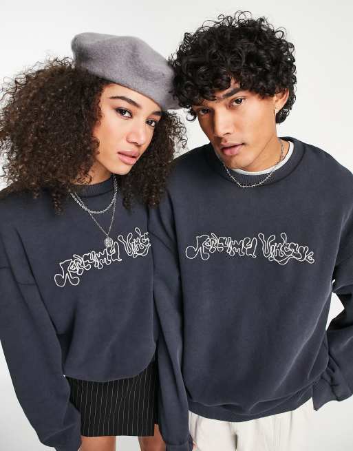 Reclaimed Vintage - Uniseks sweater met golvend logo in zwart met wassing