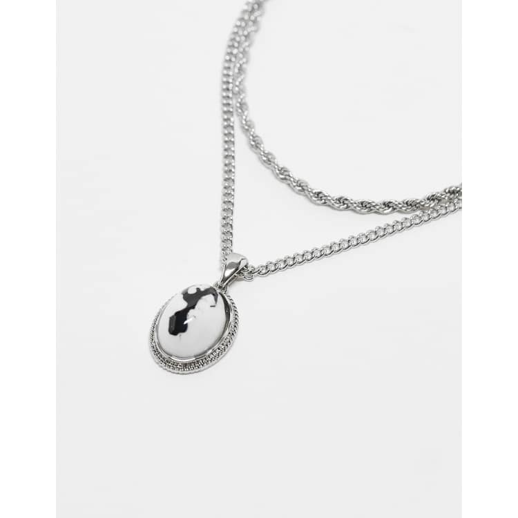 Chain n locket hot sale