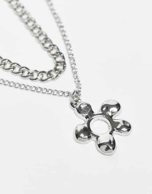 Reclaimed Vintage unisex 2 row necklace with flower pendant in silver, 3 of 3