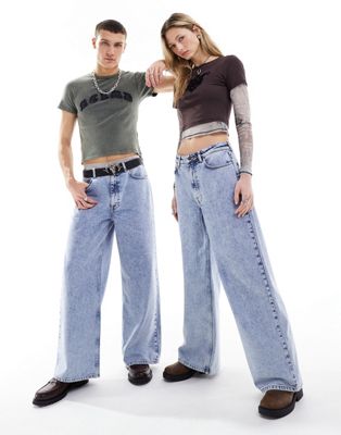 Reclaimed Vintage Unisex 90s Loose Fit Jean In Light Blue
