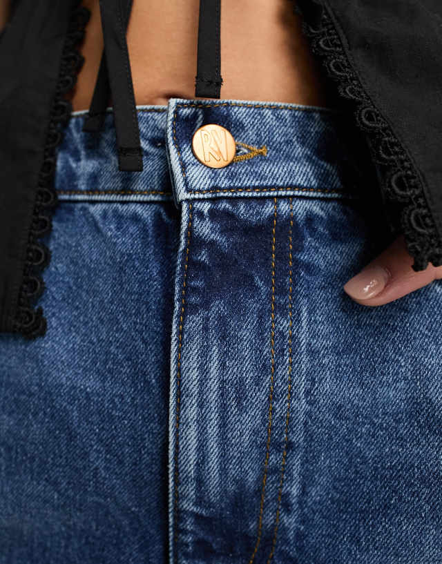 Reclaimed Vintage unisex baggy jeans in vintage indigo 2