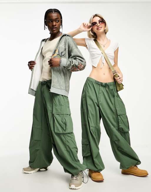Reclaimed Vintage unisex baggy tech parachute cargos in khaki, 4 of 4