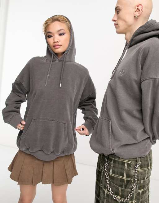 Reclaimed Vintage unisex basic hoodie in charcoal