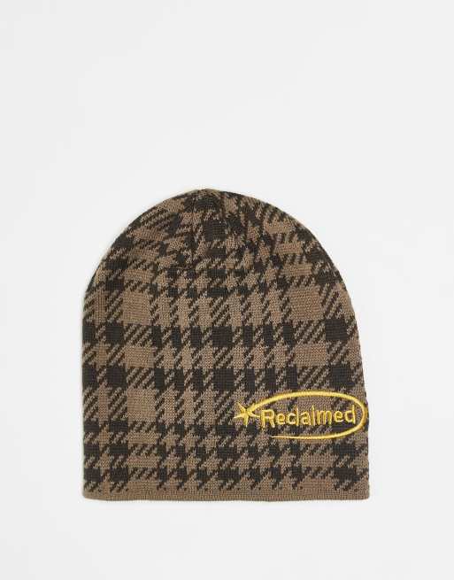 Reclaimed Vintage unisex beanie with star and branding in brown check 