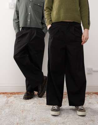 Reclaimed Vintage Unisex Bermuda style pants in black | ASOS