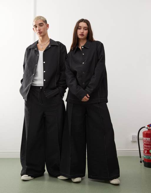 Reclaimed Vintage - Unisex broek van Nylon met witte contrasterende stiksels in zwart
