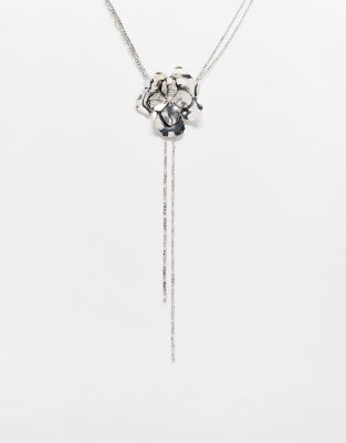 Reclaimed Vintage unisex corsage laryiat necklace in silver - ASOS Price Checker