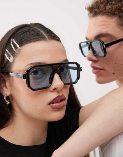 Reclaimed Vintage Unisex – Czarne kwadratowe okulary przeciwsłoneczne typu aviator z niebieskimi soczewkami - view 1