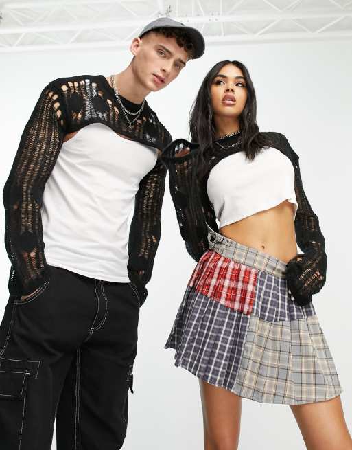 Shrug black and white online