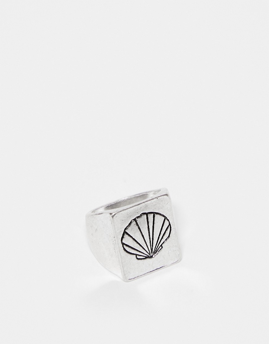 Reclaimed Vintage unisex doodly shell ring in silver