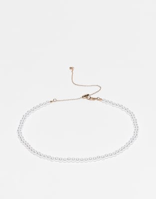 Reclaimed Vintage Unisex Faux Pearl Choker-gold