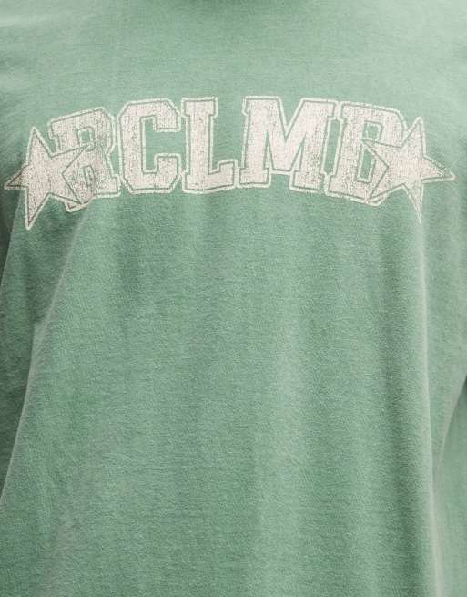 Reclaimed Vintage unisex grafisk T-shirt i grøn, 4 af 4