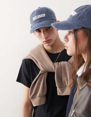 Reclaimed Vintage - Unisex-Kappe in Marineblau mit Logo