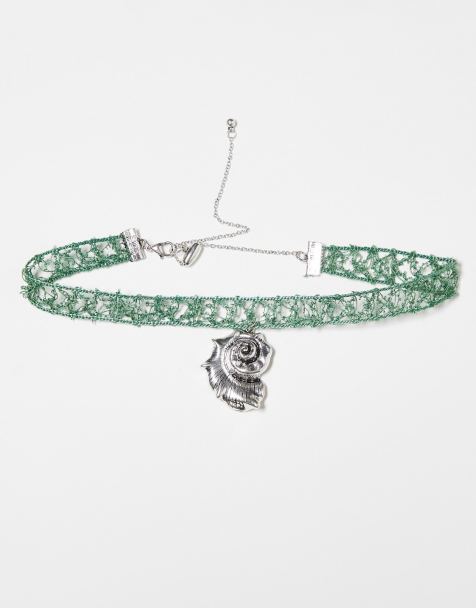 Reclaimed Vintage unisex lace shell choker in green - view 1