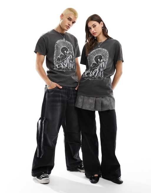Reclaimed Vintage unisex licensed Casper t-shirt in washed charcoal , 4 of 4