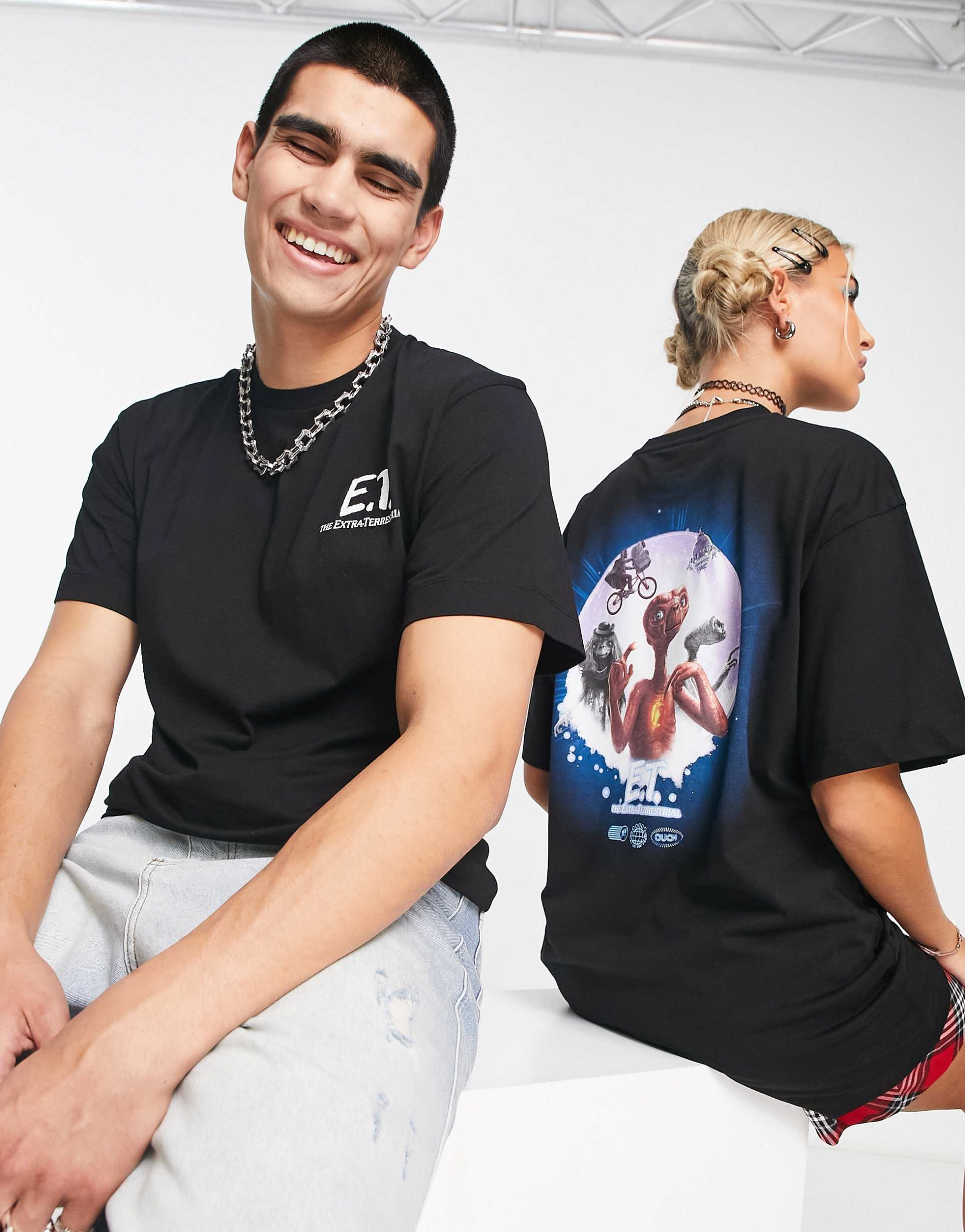 Reclaimed Vintage unisex licensed ET t-shirt in black view 3