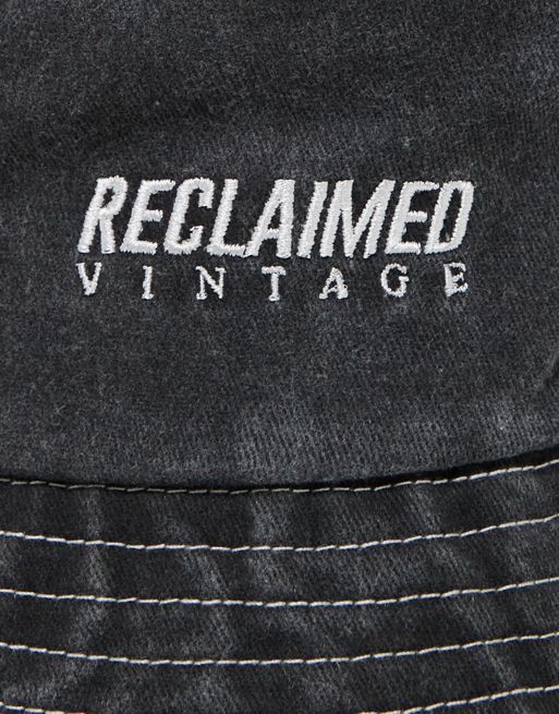 Reclaimed Vintage inspired unisex logo bucket hat in black