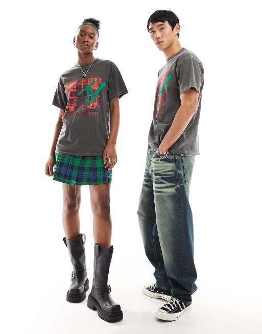 Mtv shirt outfit sales