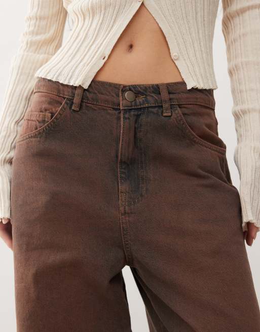 Reclaimed Vintage Unisex – Obszerne jeansy dad w spranym brązowym kolorze, 5 z 5