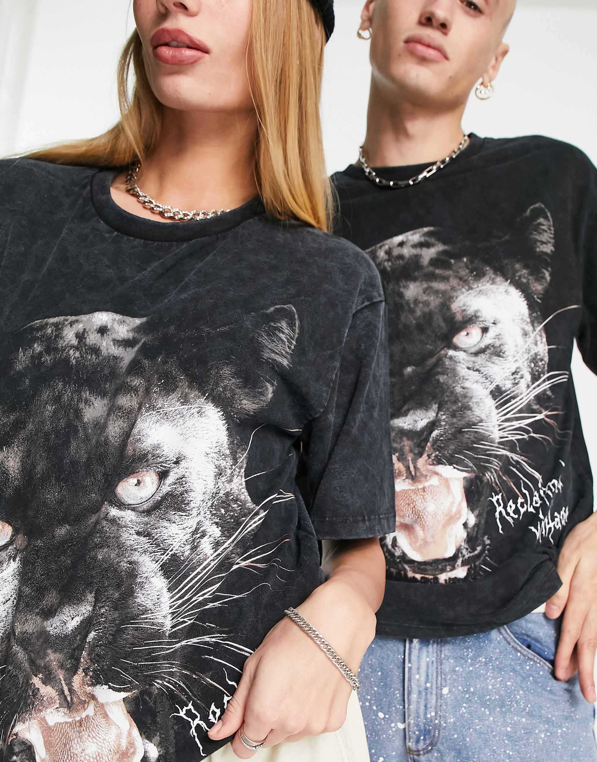 Reclaimed Vintage unisex oversized panther print t-shirt in black view 4