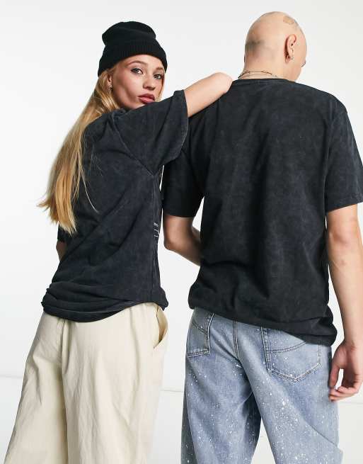 Reclaimed Vintage unisex oversized panther print t-shirt in black, 4 of 4