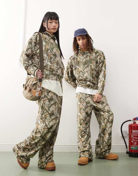 Reclaimed Vintage unisex oversized set in camo print - view 1