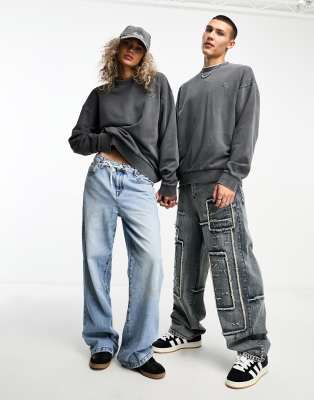 Reclaimed Vintage unisex oversized sweat in washed charcoal Grey 27.99 Grazia