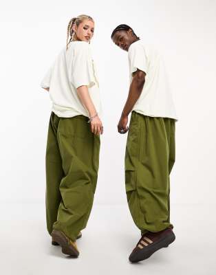 Reclaimed Vintage unisex parachute cargo pants in khaki | ASOS