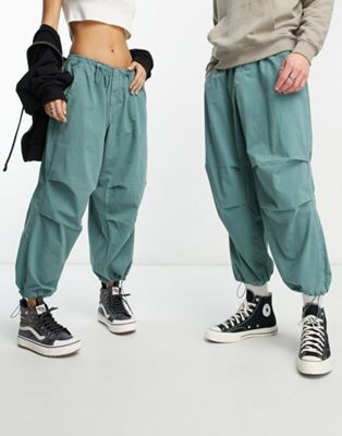 Reclaimed Vintage unisex parachute cargo trousers in green - ASOS Price Checker