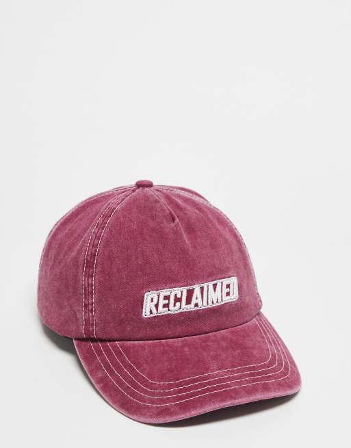 Reclaimed Vintage - Unisex pet met logo en in bordeauxrood met wassing 
