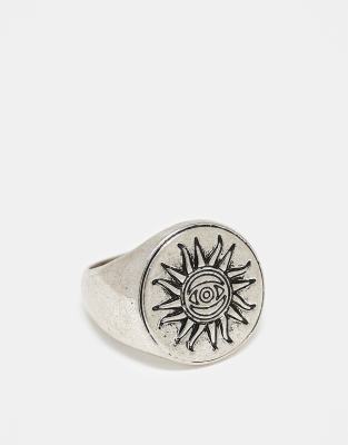 Reclaimed Vintage - Unisex-Ring in polierter Silberoptik mit Sonnenmotiv