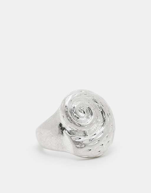 Reclaimed Vintage – Unisex-Ring in Silberoptik mit Muschel-Design