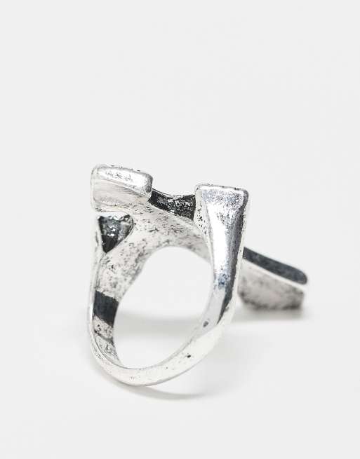Reclaimed Vintage unisex ring with heart cross in silver, 3 of 3